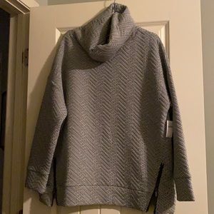Gapfit NWT pullover